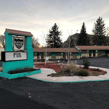 Raton Pass Motor Inn Kültér fotó