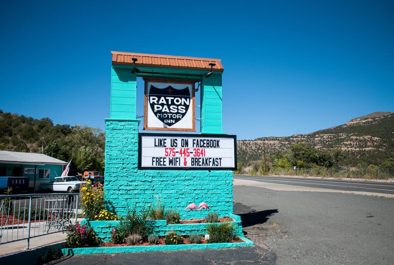 Raton Pass Motor Inn Kültér fotó